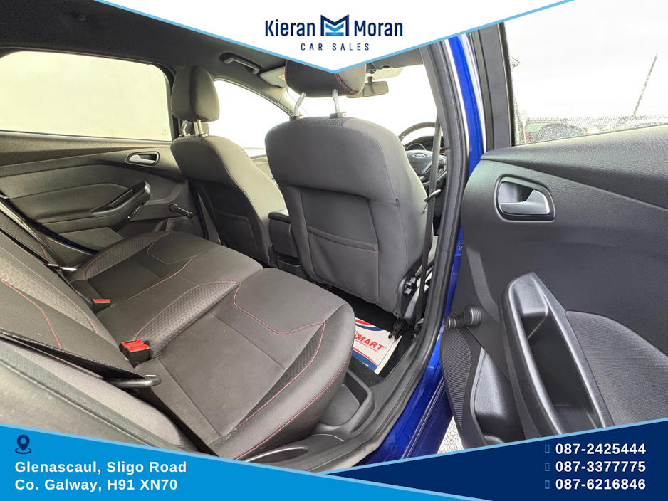 2017 Ford Focus - image 16