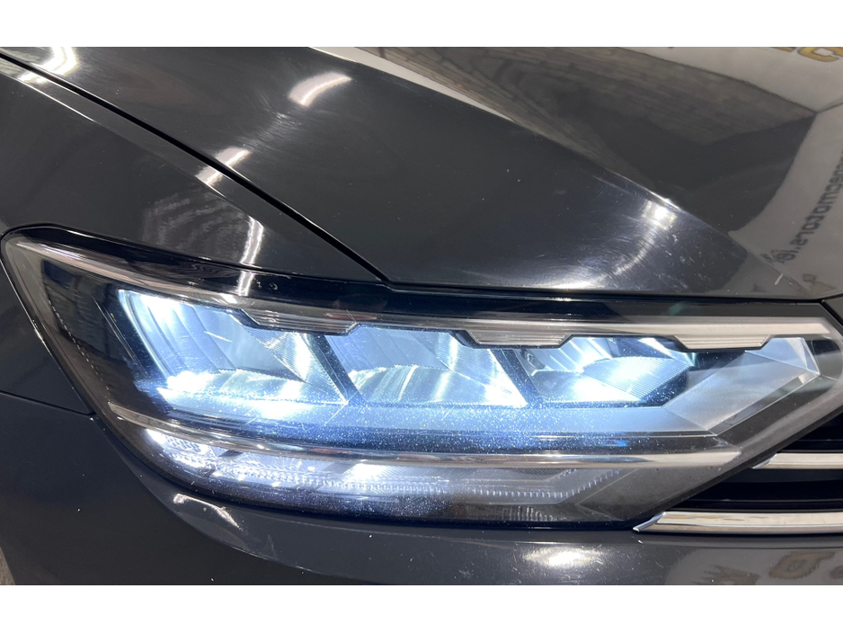 2020 Volkswagen Passat TDI SEL S-A 4DR AUTO €19,700