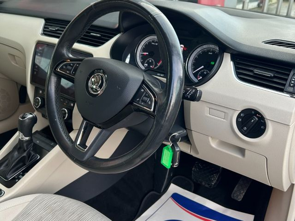 2018 Skoda Octavia COM Style 1.6tdi 115HP DSG 4DR €18,500