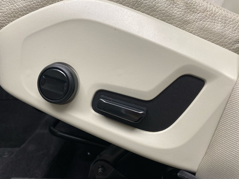 2023 Volvo XC60 - image 14