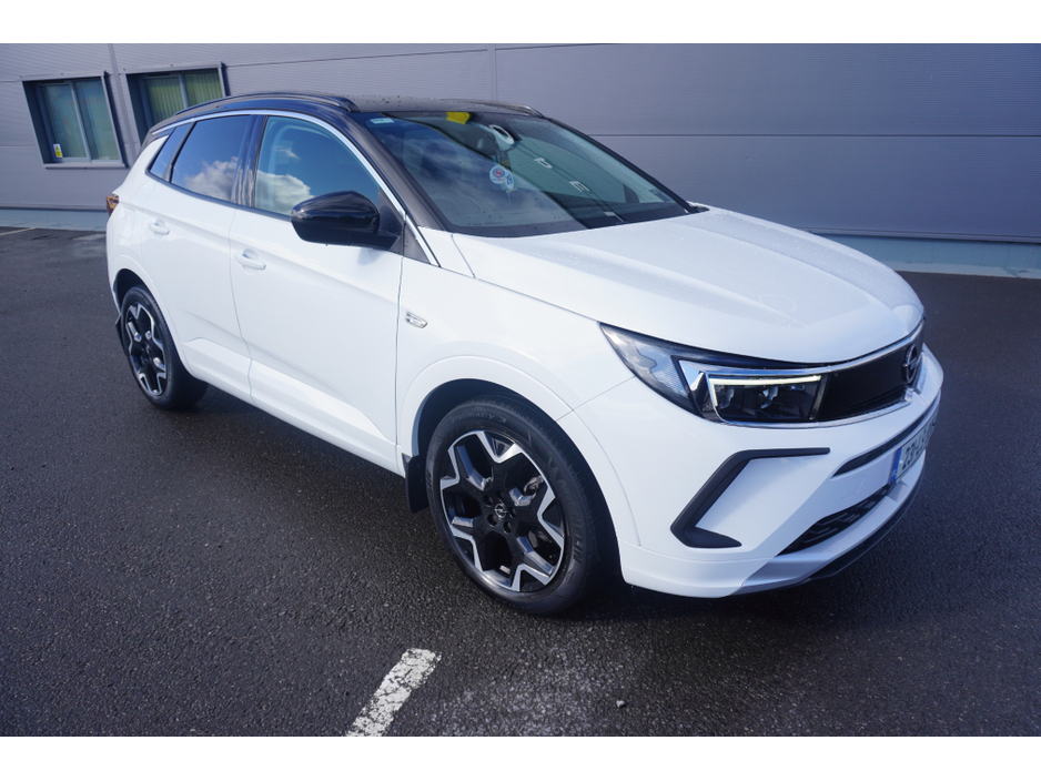 2023 Opel Grandland - image 3