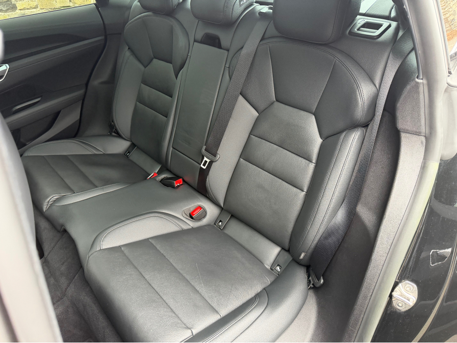 2023 Audi e-tron GT quattro - image 17