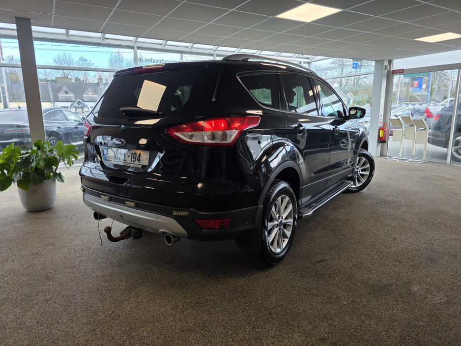 2016 Ford Kuga - image 5
