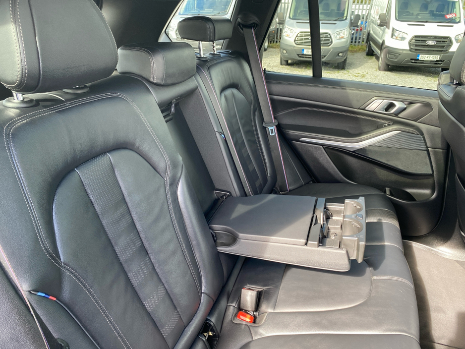 2021 BMW X5 - image 25