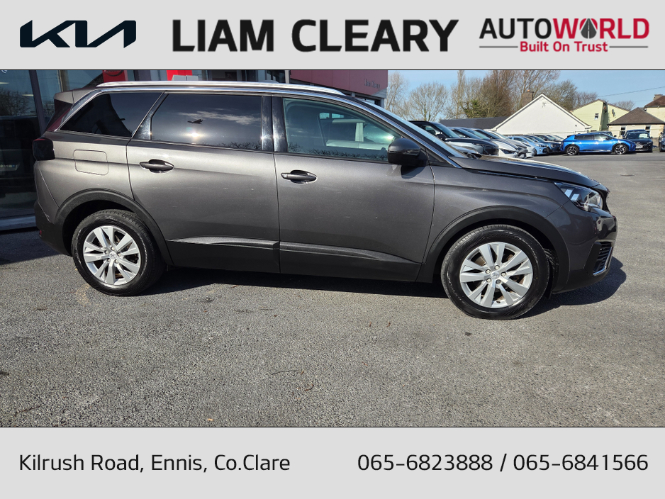 2019 Peugeot 5008 - image 2