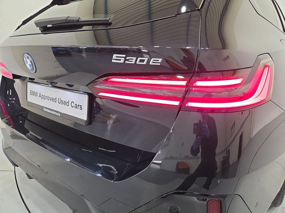 2024 BMW 5 Series - image 20