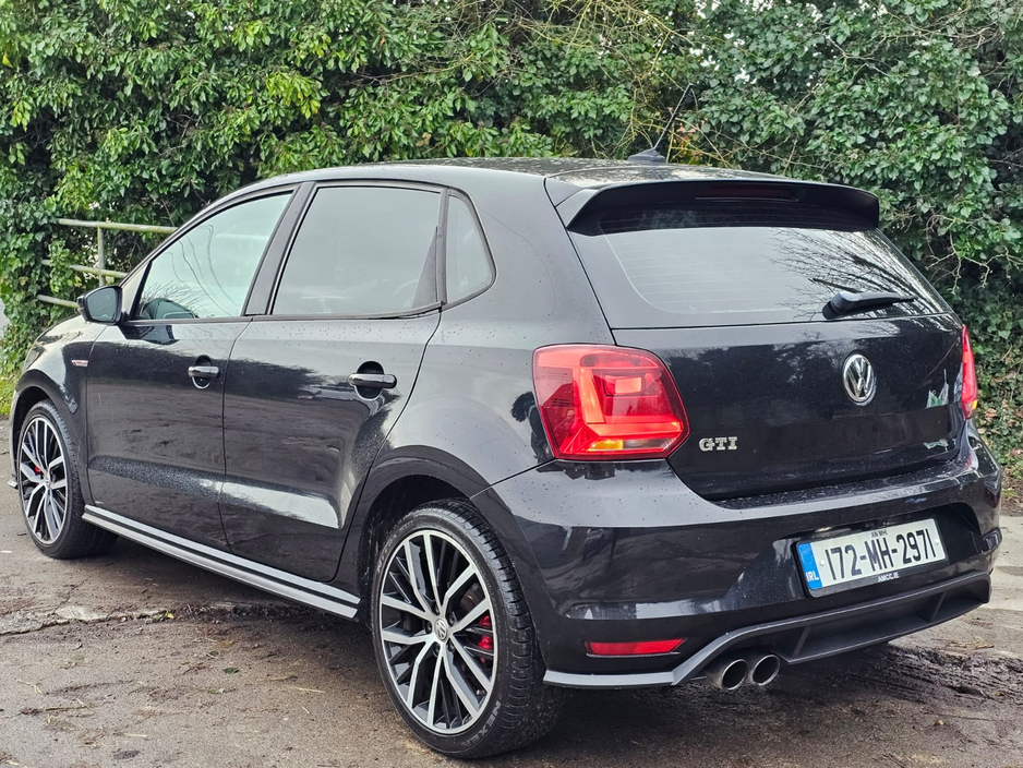 2017 Volkswagen Polo - image 9