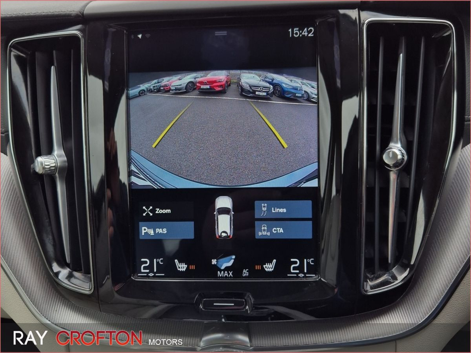 2020 Volvo XC60 - image 16
