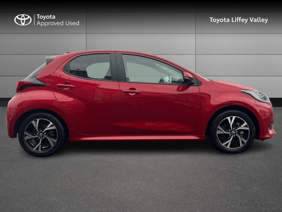 2024 Toyota Yaris YARIS HYBRID LUNA SPORT €25,950