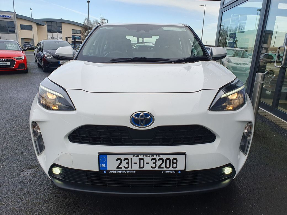 2023 Toyota Yaris Cross 1.5 HYBRID CR CROSS LUNA