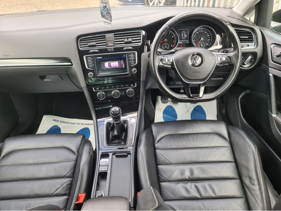 2017 Volkswagen Golf - image 6