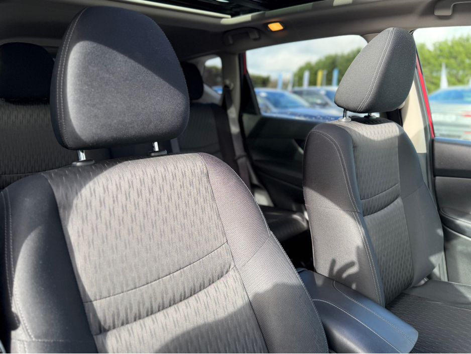 2020 Nissan X-Trail - image 16