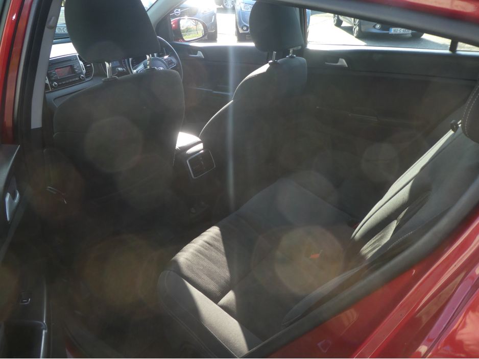 2016 Kia Sportage - image 19