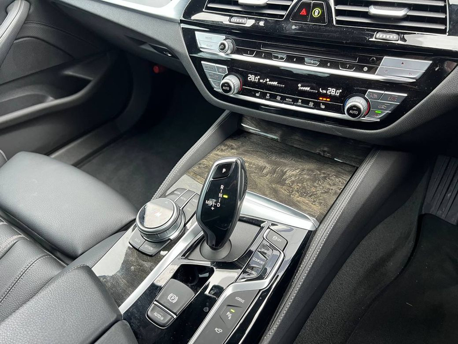 2020 BMW 5 Series 530e M-SPORT COMPETITION 2.0 HYBRID // FULL SERVICE HISTORY // NEW 20" M5 COMPETITION ALLOYS // DIGITAL CLUSTER €33,950