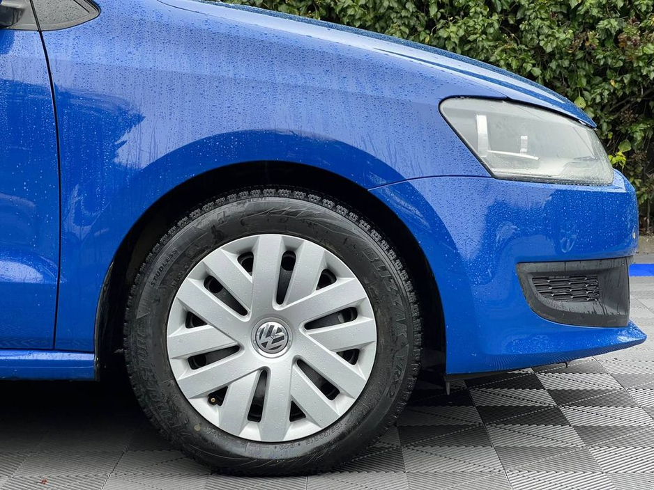 2013 Volkswagen Polo COMFORTLINE 1.2 TSI // SERVICE HISTORY // AIR CONDITIONING // 2 KEYS €8,950