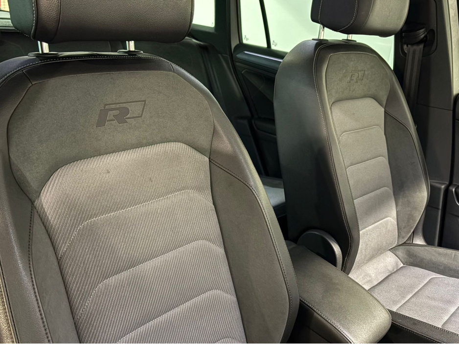2019 Volkswagen Tiguan - image 10