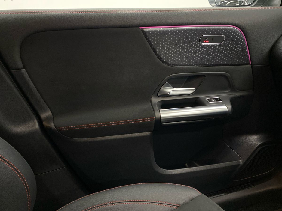 2025 Mercedes-Benz EQA - image 13