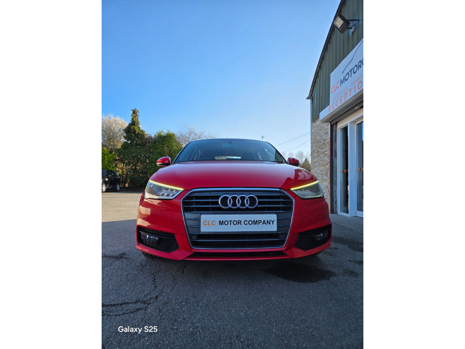 2017 Audi A1 - image 4