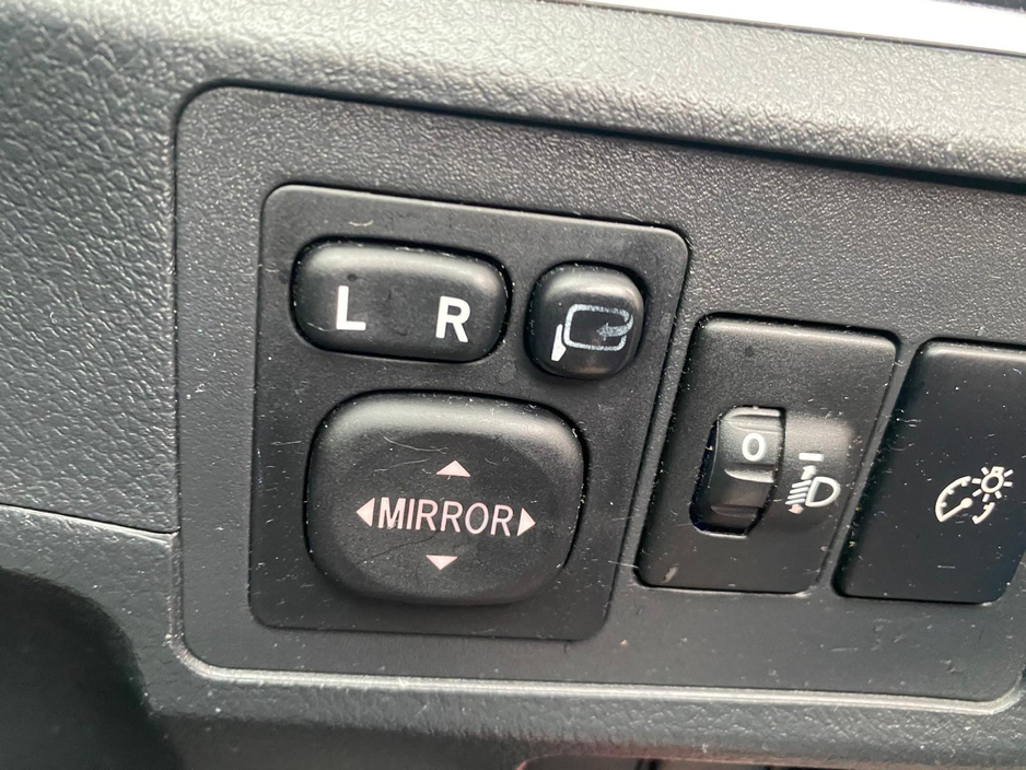 2014 Toyota Verso - image 28