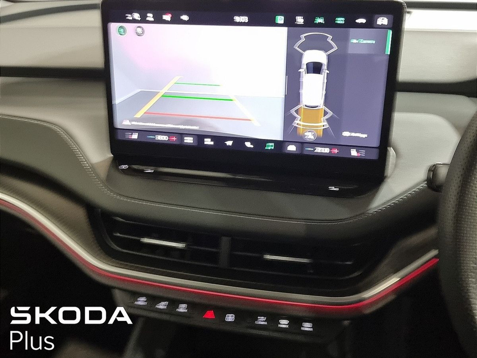 2025 Skoda Enyaq - image 18