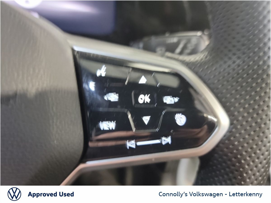 2024 Volkswagen Golf 2.0 TDI 150HP R-Line €39,450