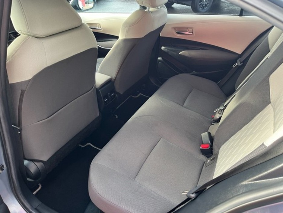 2022 Toyota Corolla - image 7