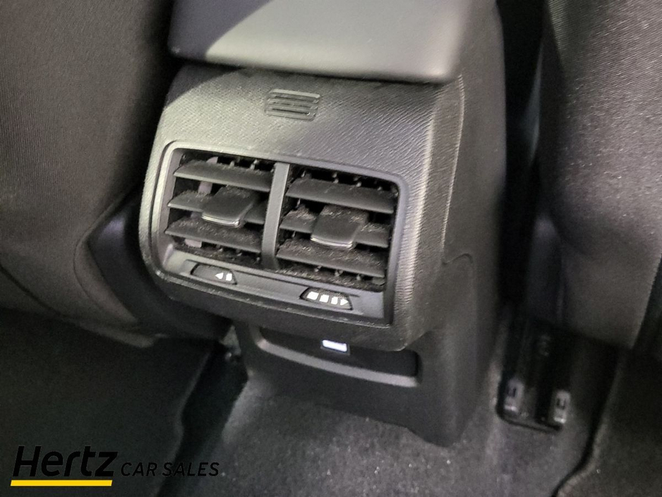 2023 Citroen C4 - image 18