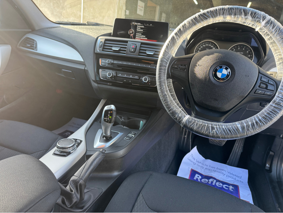 2016 BMW 1 Series - image 9