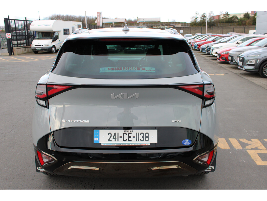 2024 Kia Sportage - image 4