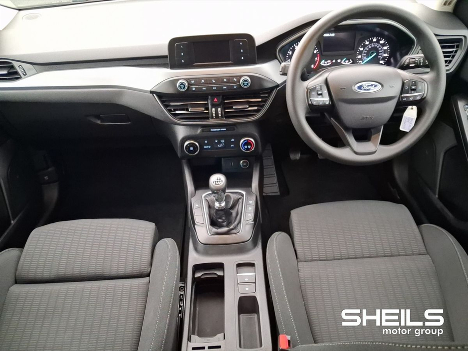 2019 Ford Focus - image 3