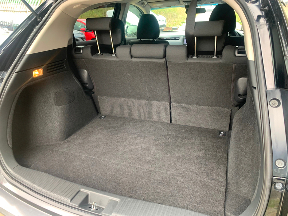 2014 Honda Vezel 1.5 HYBRID 5DR // 09/26 NCT AND €180 ROAD TAX // AIR CON, REVERSE CAMERA AND BLUETOOTH // €10,950