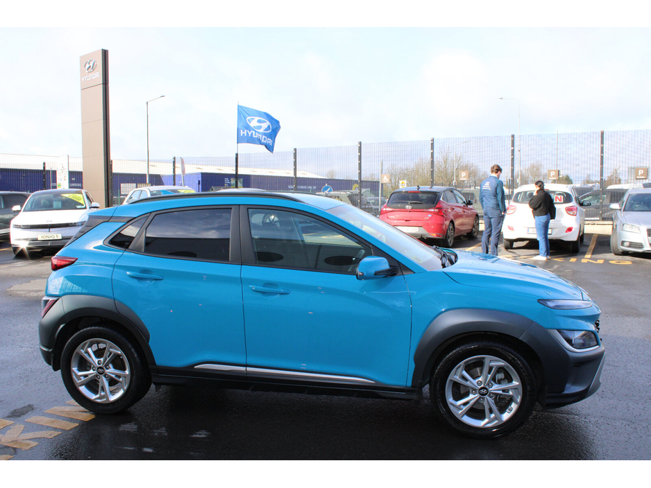 2023 Hyundai Kona - image 6