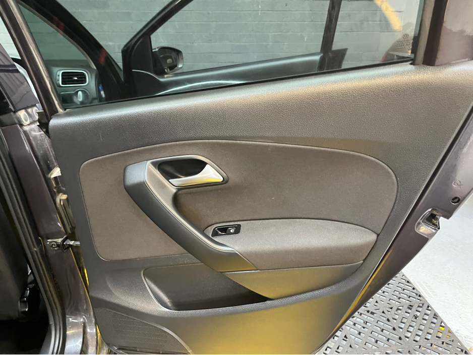 2015 Volkswagen Polo 2015 auto €10,495