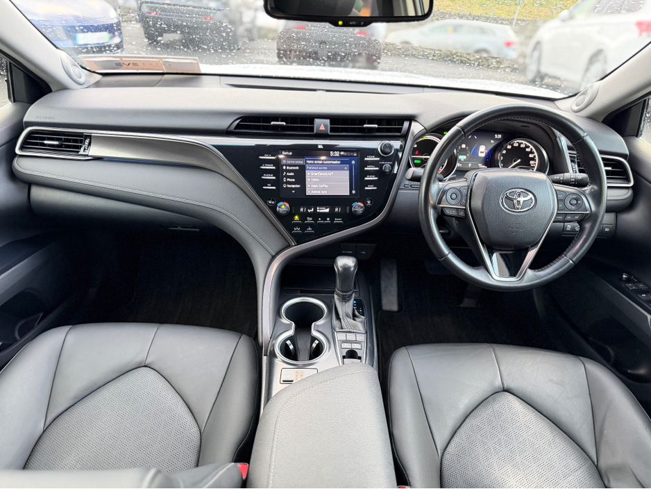 2020 Toyota Camry - image 30