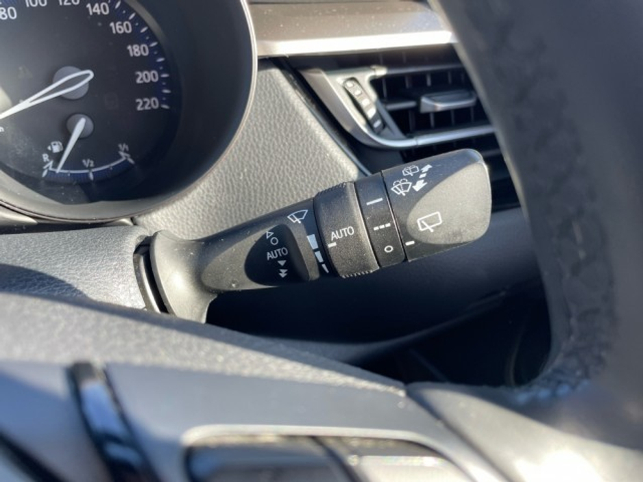 2019 Toyota C-HR - image 13