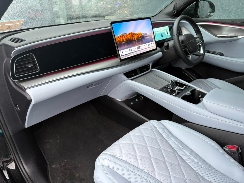 2025 BYD Sealion 7 - image 6