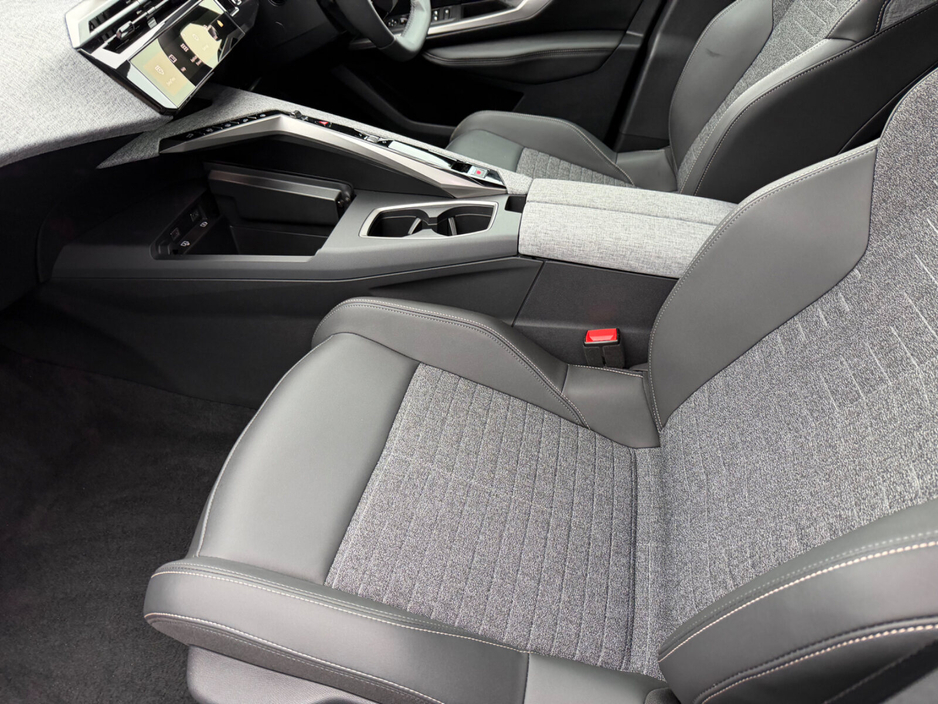 2025 Peugeot 3008 - image 7