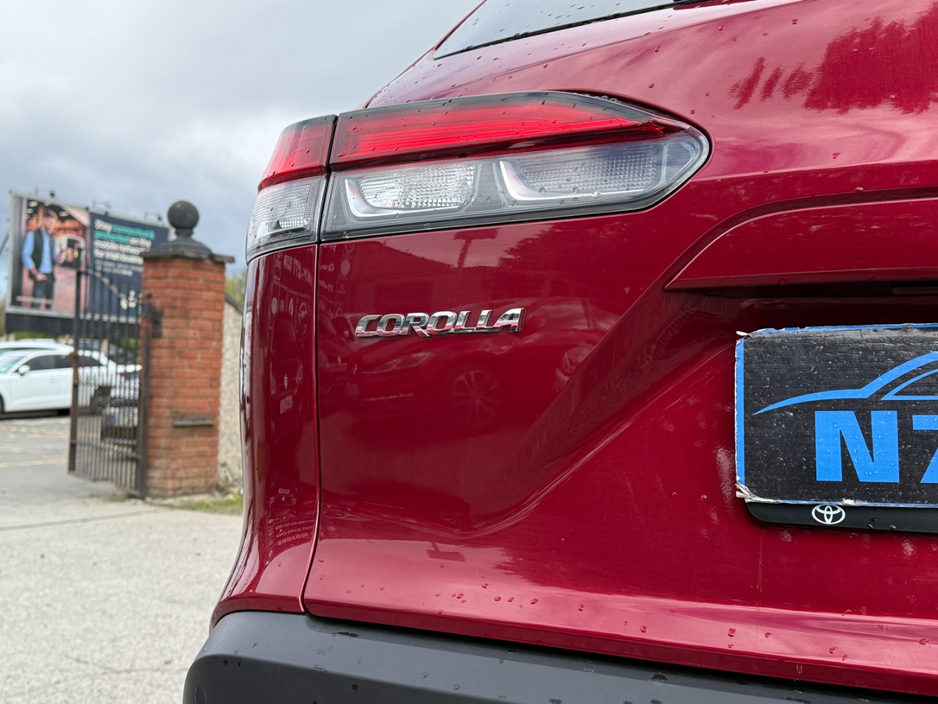 2025 Toyota Corolla Cross - image 13