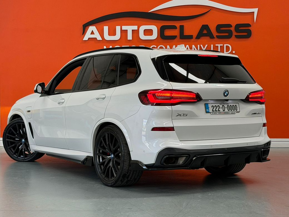 2022 BMW X5 - image 13