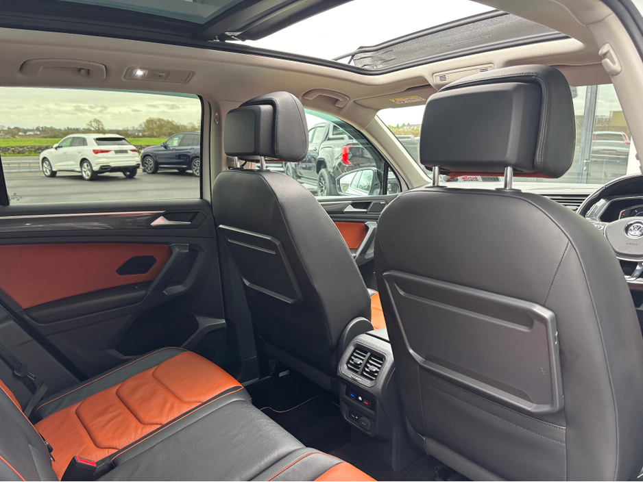 2019 Volkswagen Tiguan - image 13