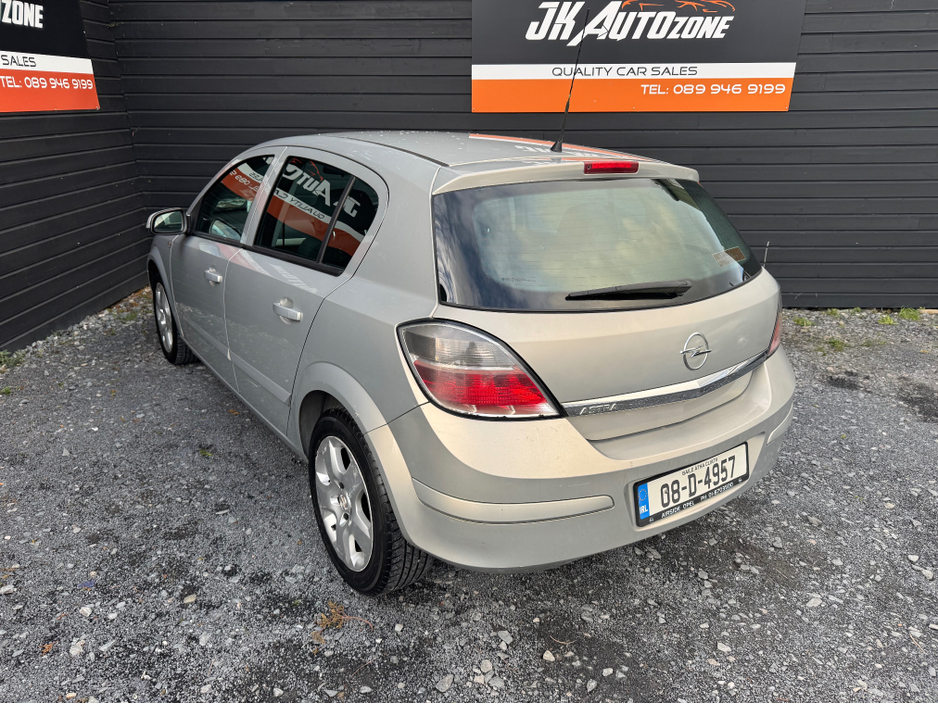 2008 Opel Astra CLUB 1.4 I 16V 5DR €2,495