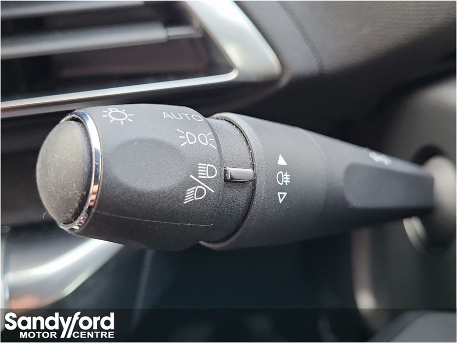 2023 Peugeot 3008 1.2 PureTech ALLURE*FSH* €31,950