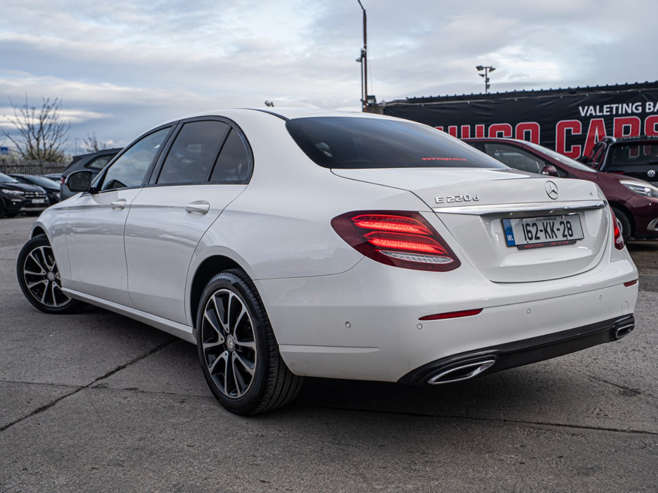 2016 Mercedes-Benz E Class - image 3