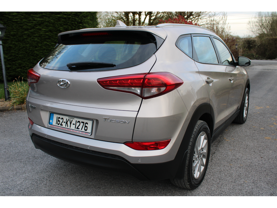 2016 Hyundai Tucson - image 5