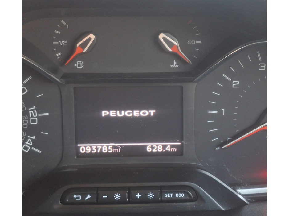 2022 Peugeot Partner PROFESSIONAL PREMIUM BLUEHDI L1 €12,900