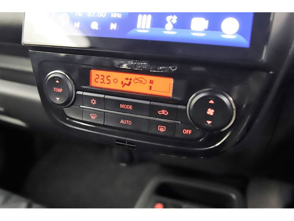 2022 Mitsubishi Mirage - image 23