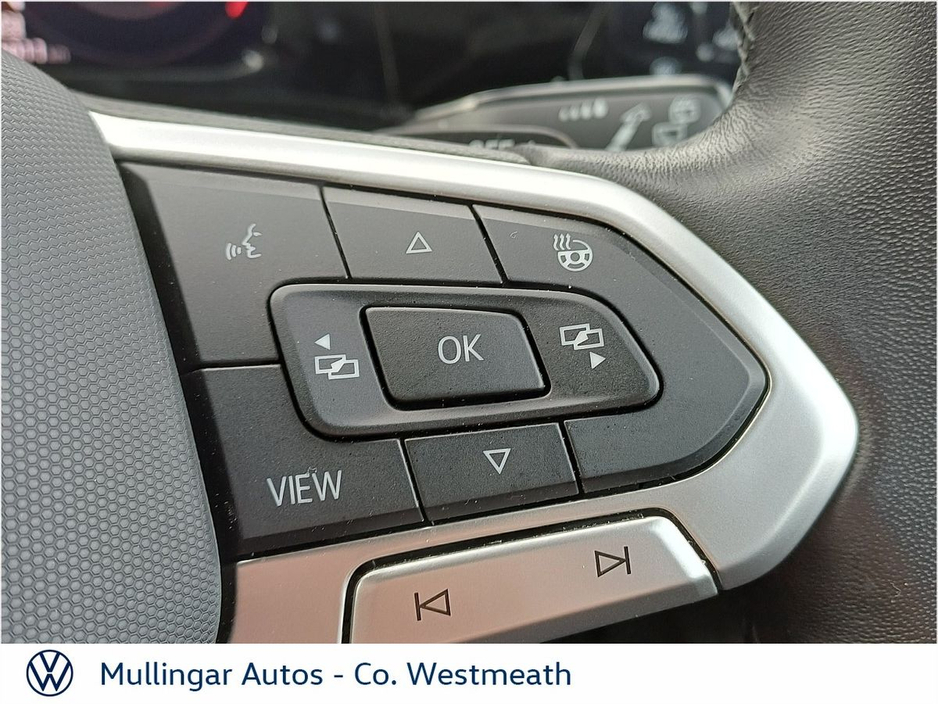 2024 Volkswagen Golf - image 24