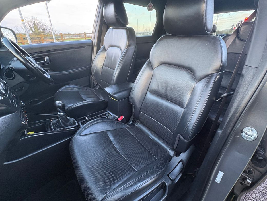 2016 Kia Carens Platinum 1.7D 7 SEATER €11,900