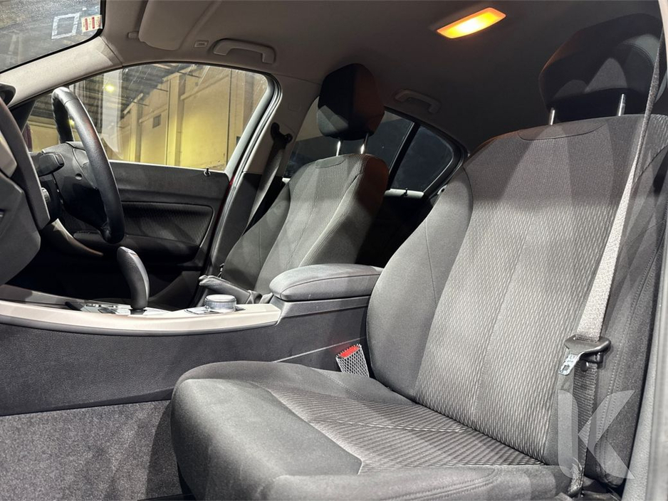 2017 BMW 1 Series - image 22