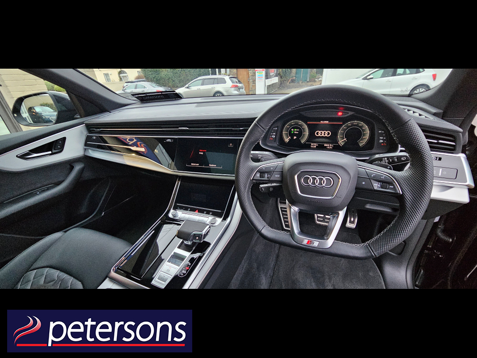 2025 Audi Q8 490PS QUATTRO S-LINE AUTOMATIC - PANORAMIC ROOF €104,950